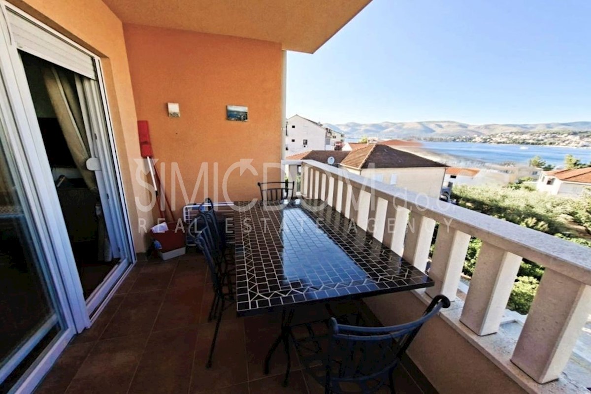 Opremljeno stanovanje 150 m od plaže, Čiovo