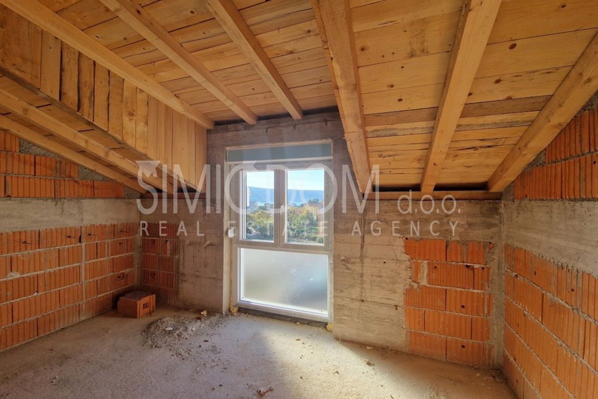 Samostojna hiša v gradnji, v bližini Trogirja