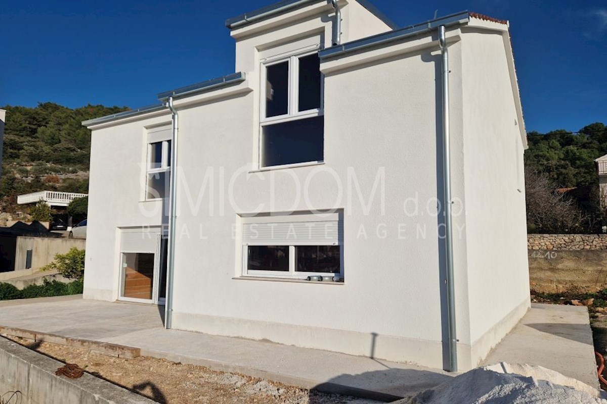 Samostojna hiša v gradnji, v bližini Trogirja