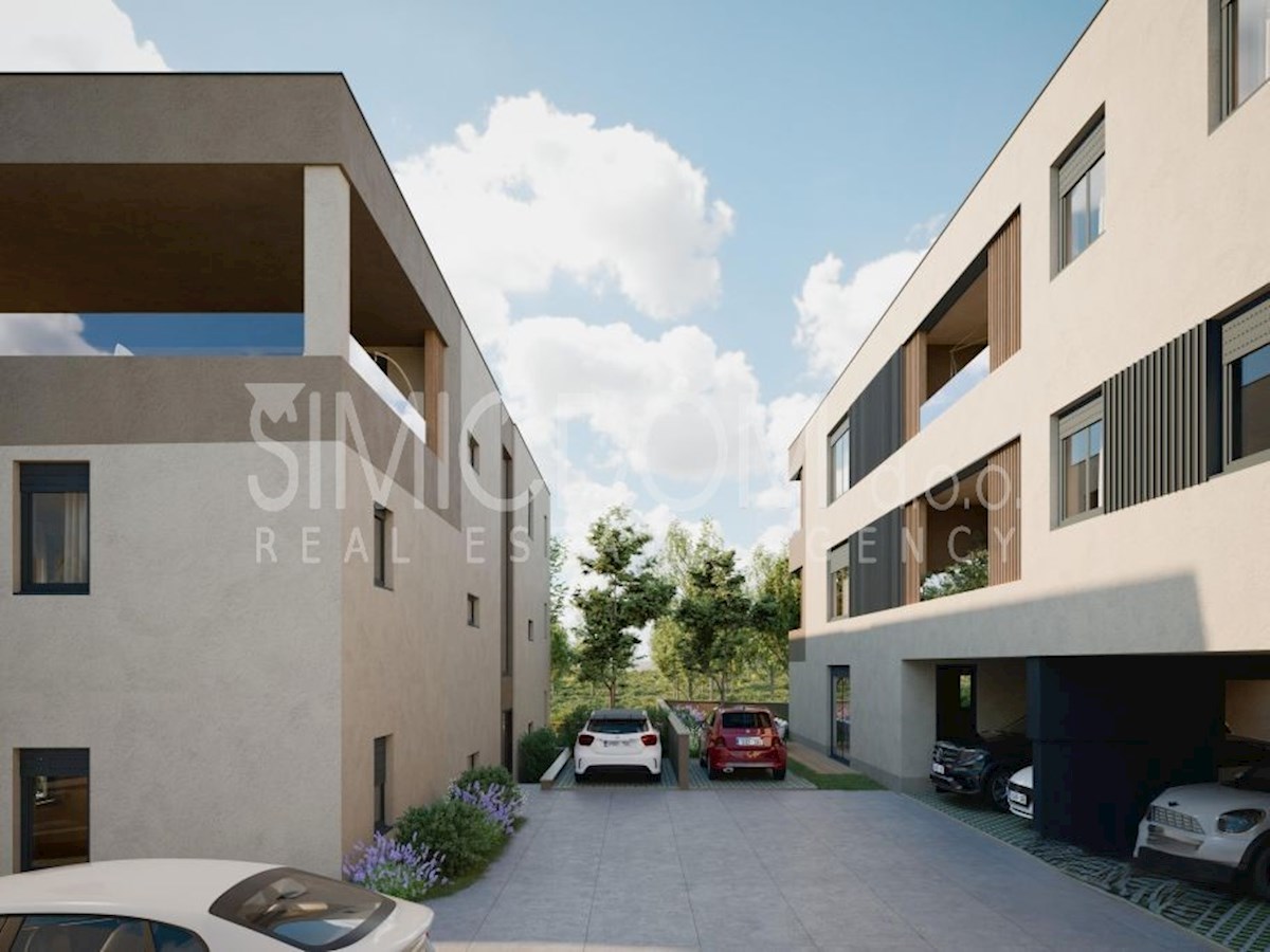 Enosobno stanovanje v novogradnji, Podstrana