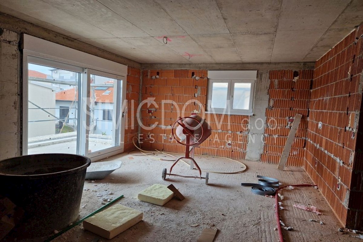 Novi apartmaji v bližini centra, Trogir