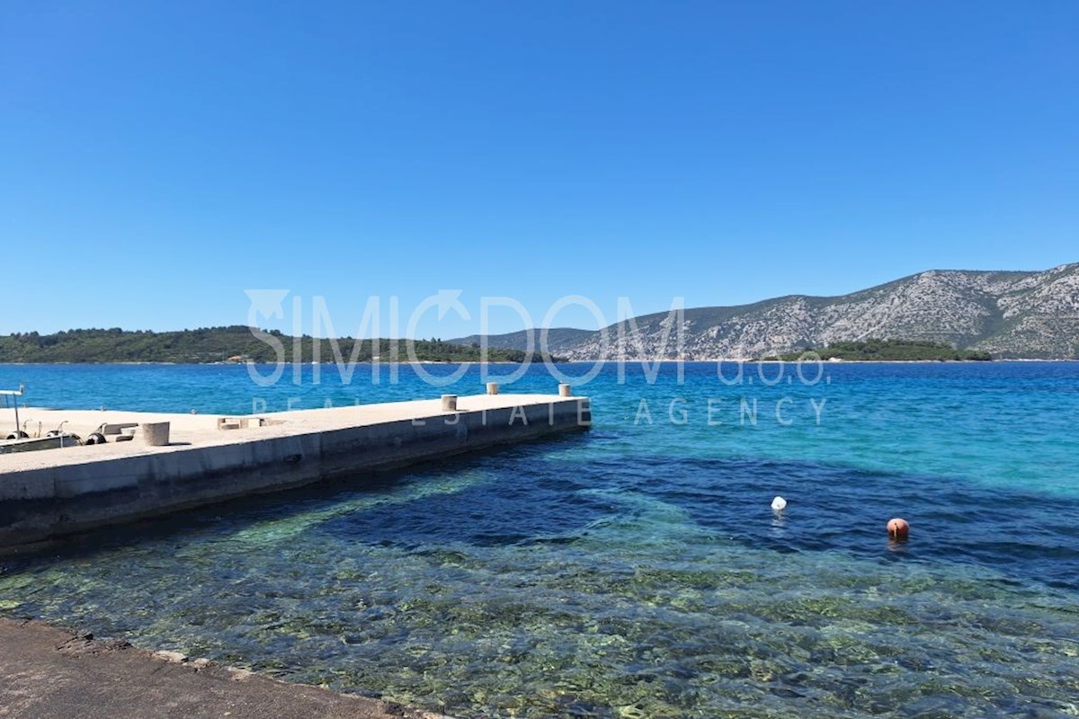 Kuća 150m od mora, Korčula