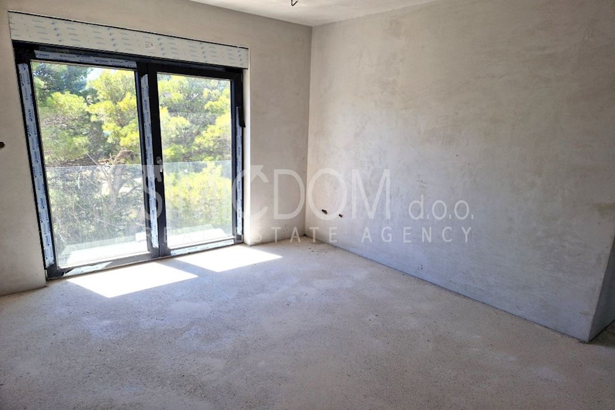 Čudovit apartma s pogledom na morje, Primošten