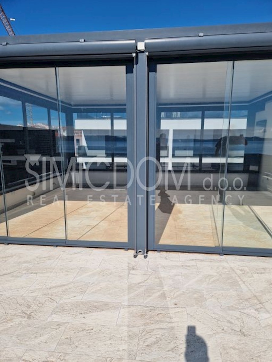 Opremljeno penthouse stanovanje, Čiovo