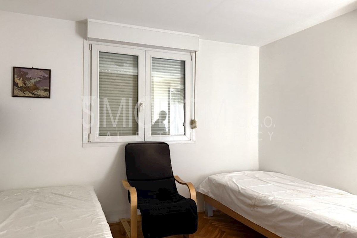 Trisobno stanovanje na odlični lokaciji, Split