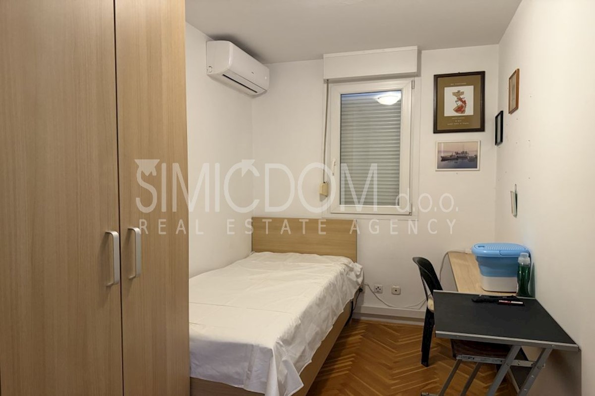 Trisobno stanovanje na odlični lokaciji, Split