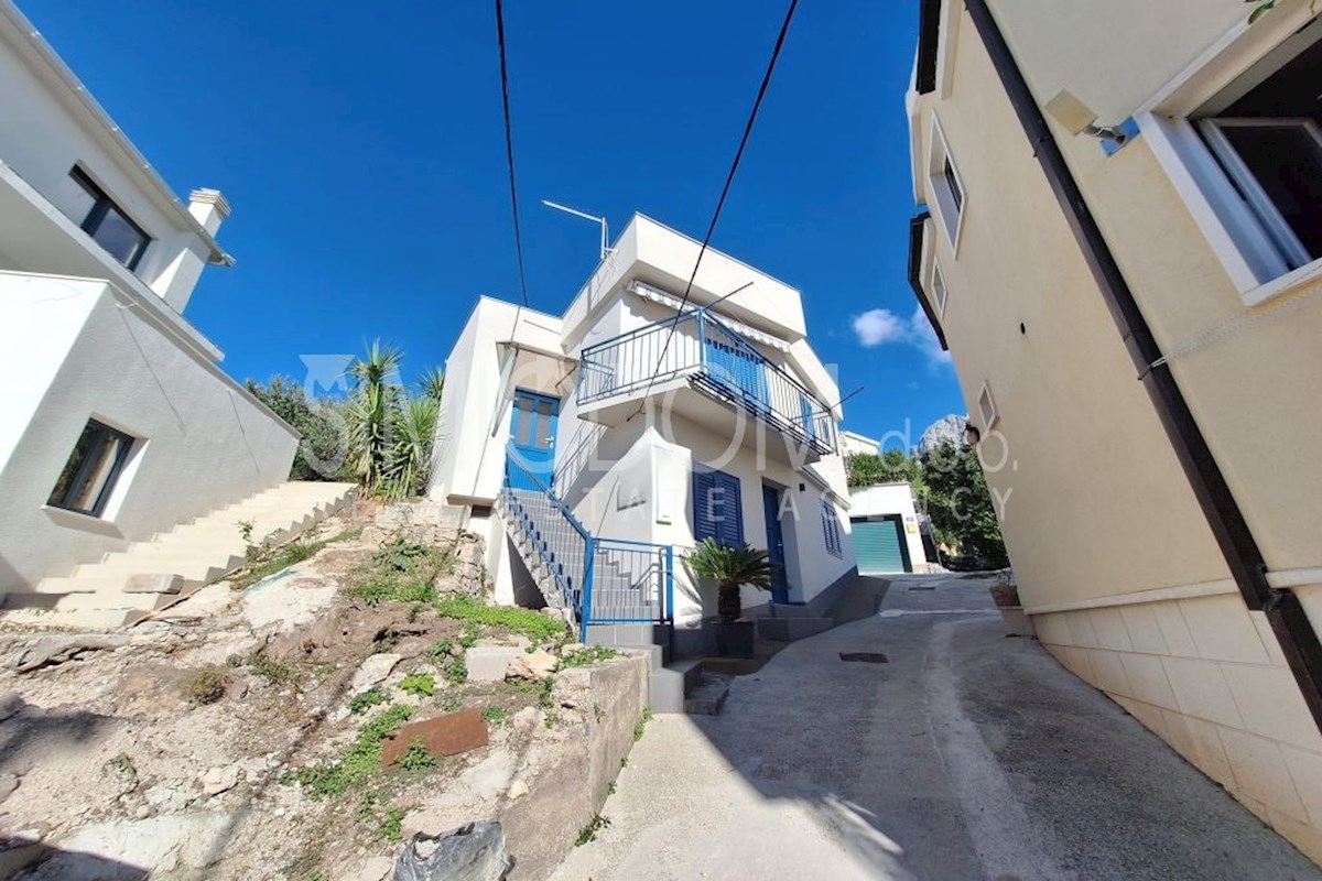 Apartmajska hiša 40m od morja, Krvavica