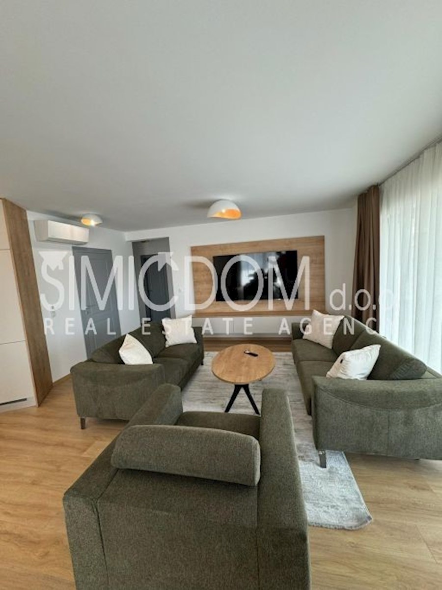 Opremljeno in opremljeno stanovanje, Baška Voda