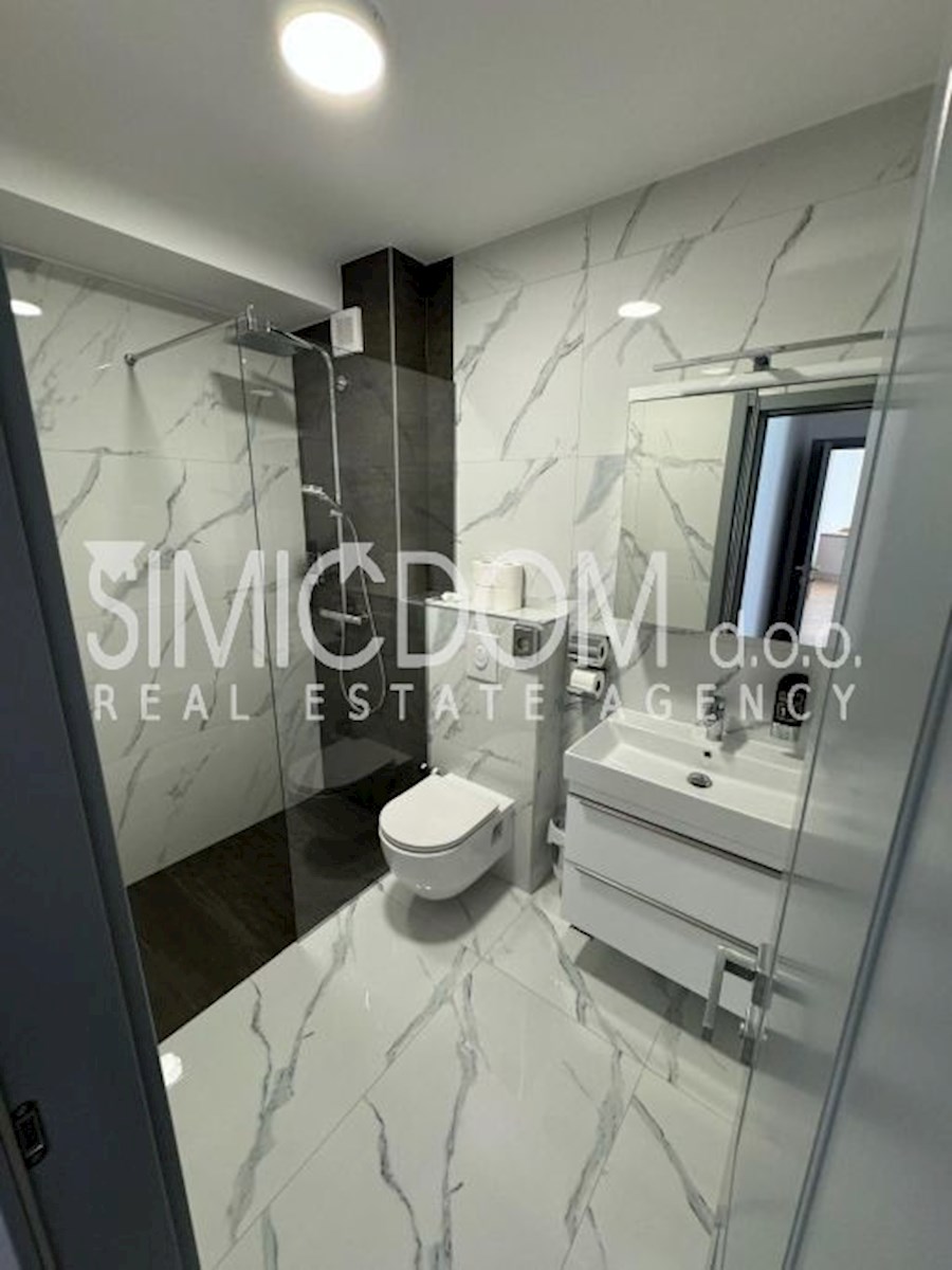 Opremljeno in opremljeno stanovanje, Baška Voda