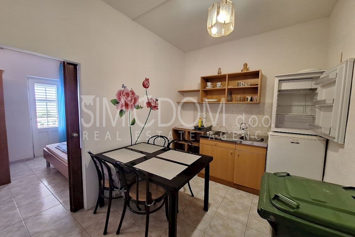 Stanovanjska hiša v bližini plaže, Makarska riviera