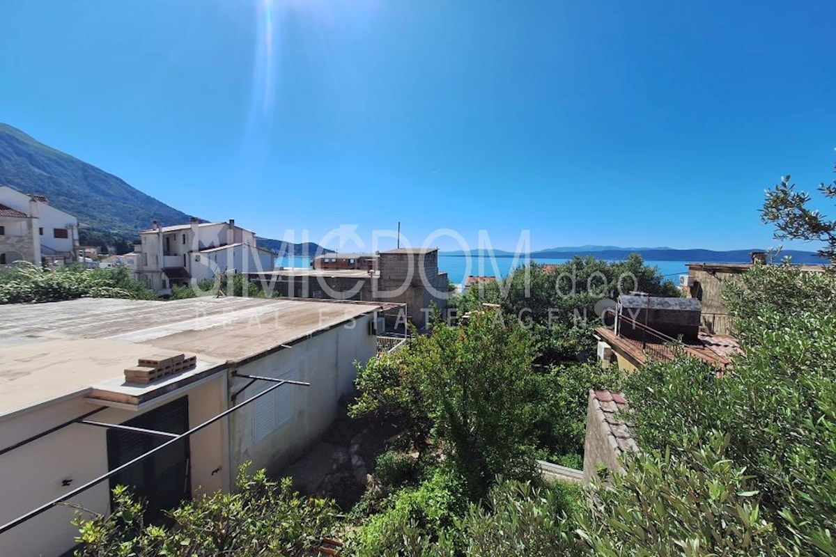 Stanovanjska hiša v bližini plaže, Makarska riviera