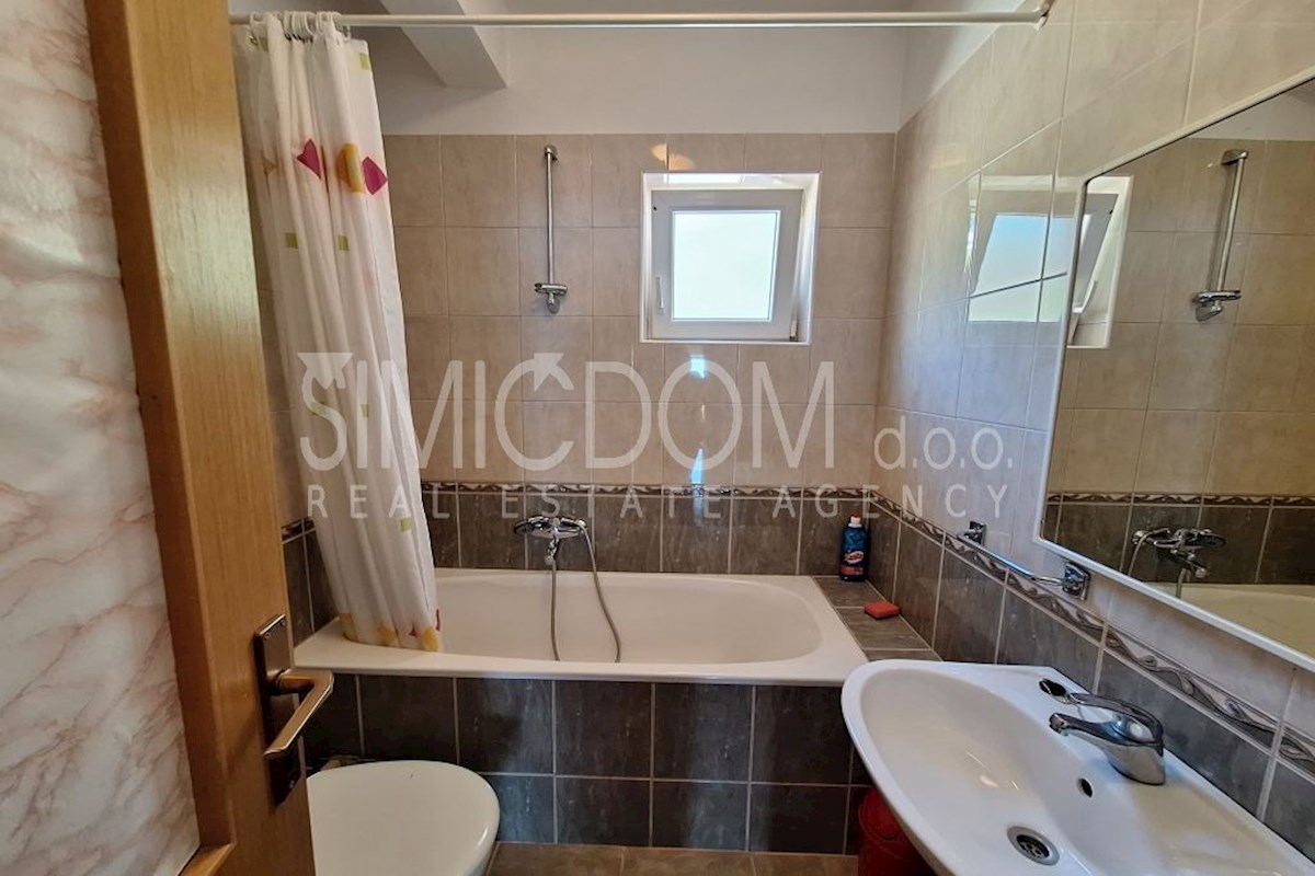 Stanovanjska hiša v bližini plaže, Makarska riviera