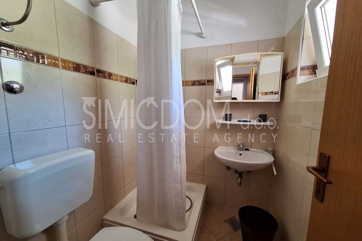 Stanovanjska hiša v bližini plaže, Makarska riviera