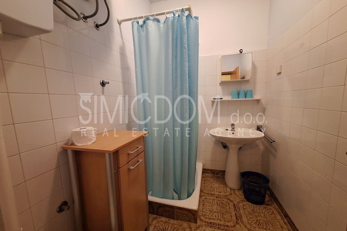 Stanovanjska hiša v bližini plaže, Makarska riviera