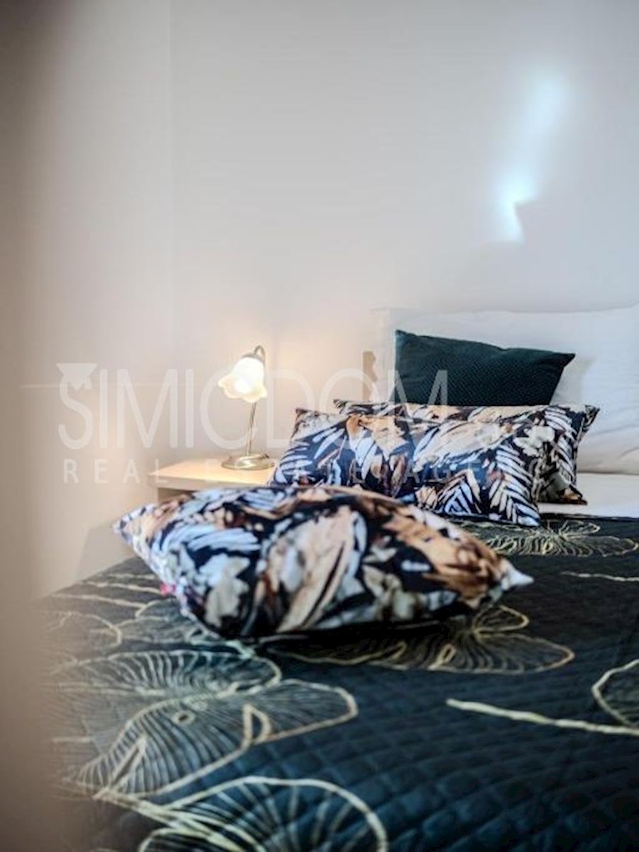 Dvosobno stanovanje v prvi vrsti do morja, Brač