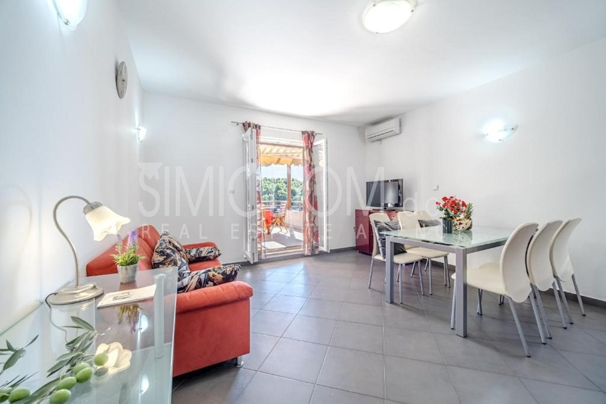 Dvosobno stanovanje v prvi vrsti do morja, Brač