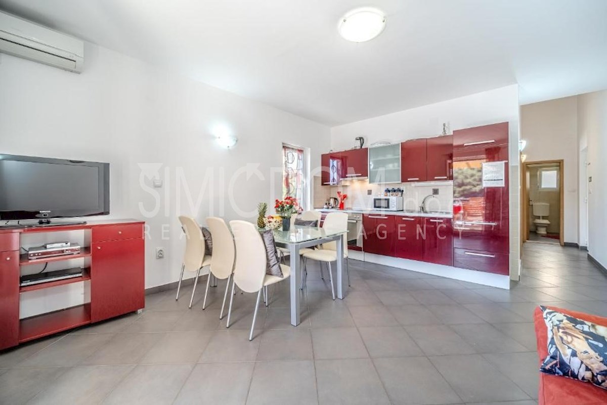 Dvosobno stanovanje v prvi vrsti do morja, Brač