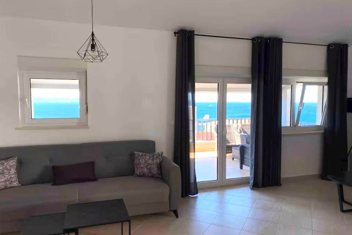 Samostojna opremljena hiša v bližini morja, Čiovo