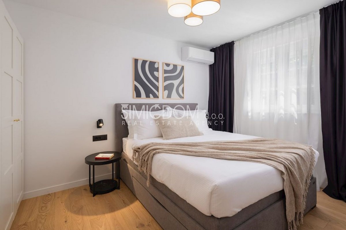 Čudovita vila z bazenom v bližini morja, Rogoznica