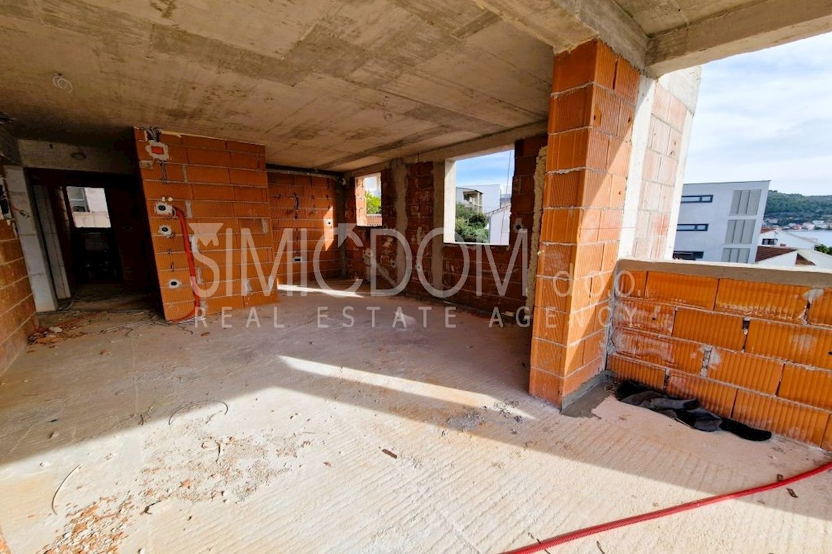 Apartmaji na atraktivni lokaciji z razgledom, Rogoznica