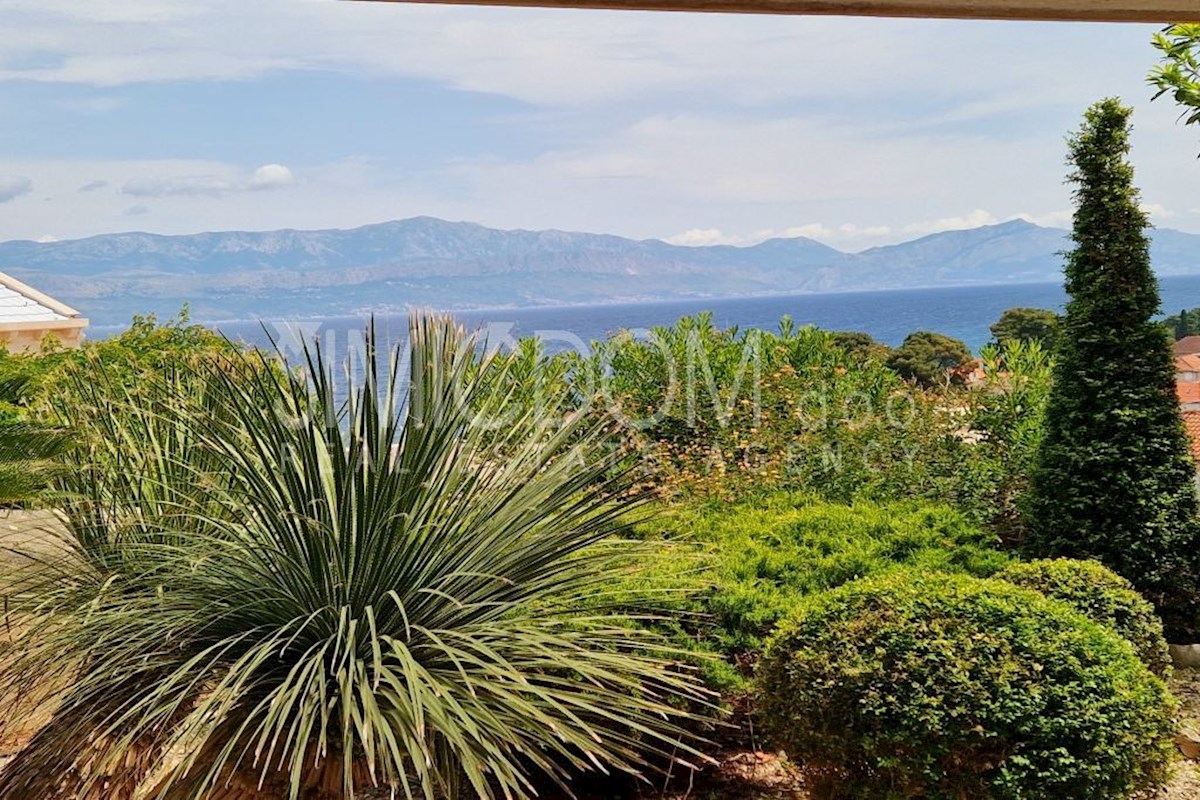 Hiša s panoramskim pogledom na morje, Brač
