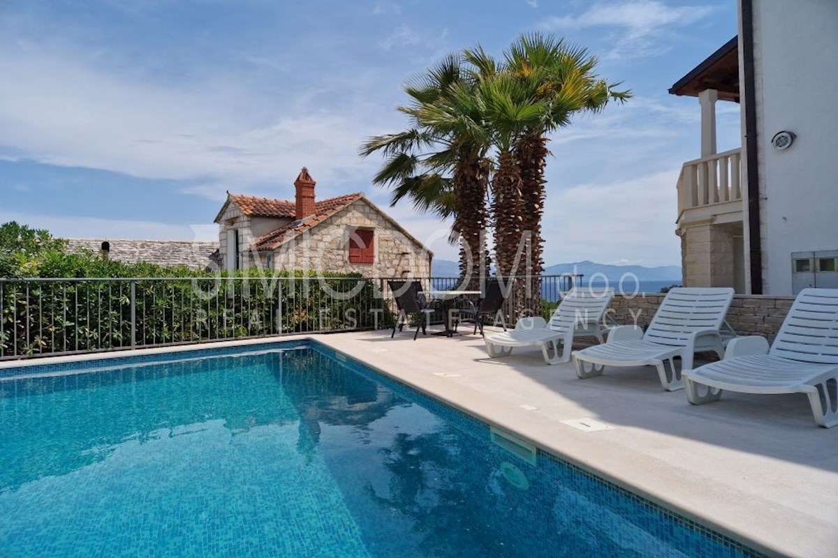 Hiša s panoramskim pogledom na morje, Brač