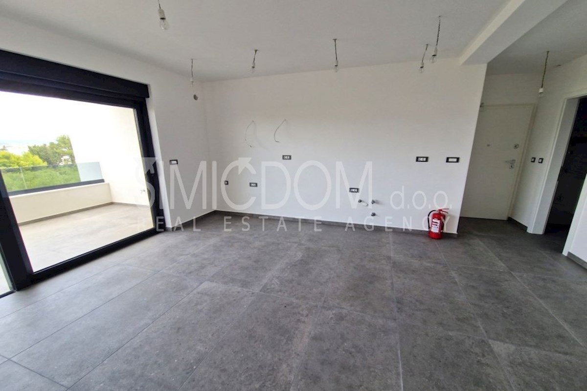 Apartma s pogledom na morje, Murter