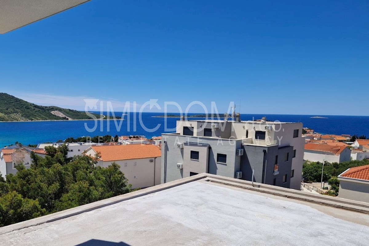 Čudovit penthouse s pogledom na morje, Primošten