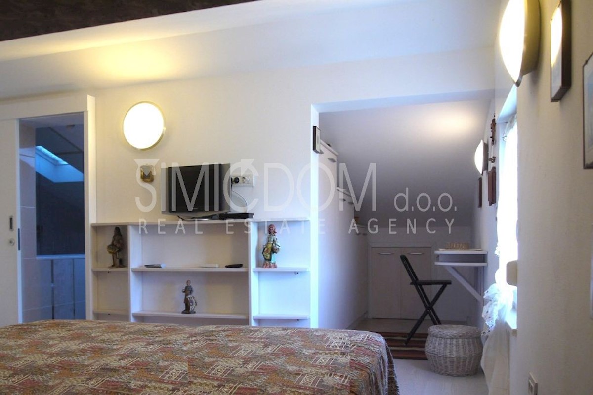 Opremljeno stanovanje s čudovitim razgledom, Pakoštane