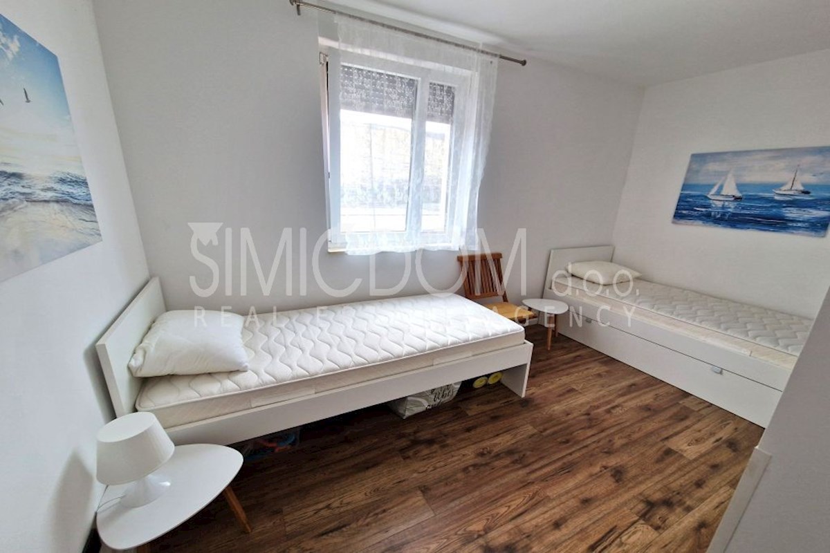 Opremljeno stanovanje v novogradnji, Grebaštica