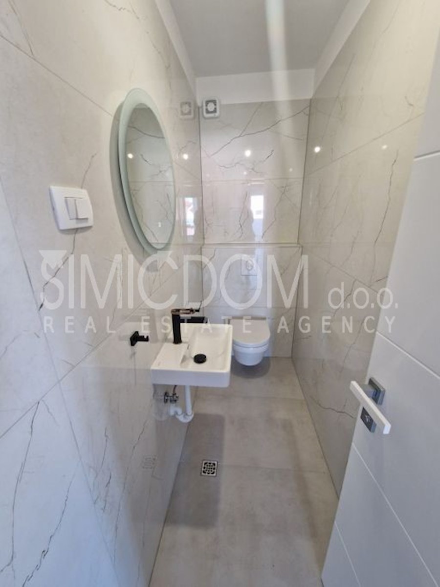 Novo penthouse stanovanje v bližini morja, Brodarica