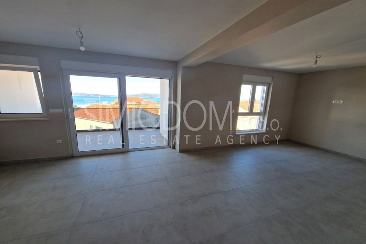 Novo penthouse stanovanje v bližini morja, Brodarica