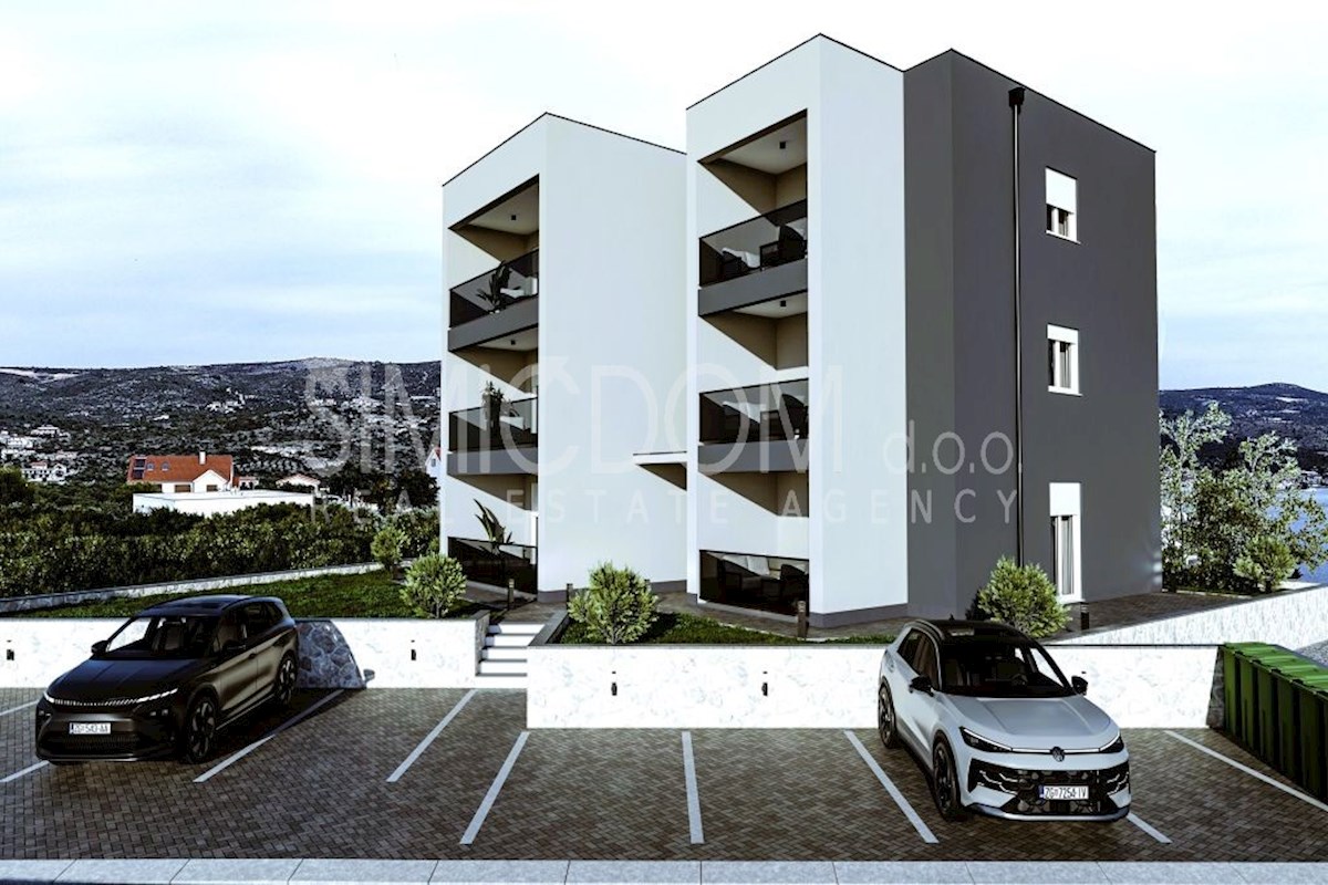 Enosobno stanovanje v pritličju, Rogoznica