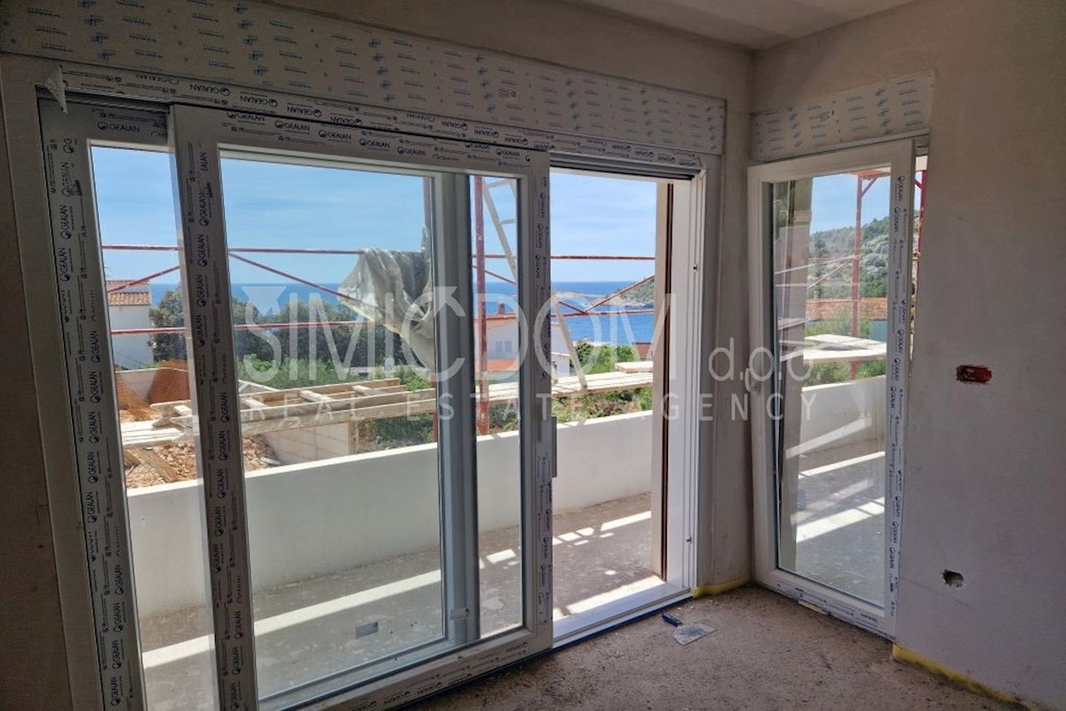 Novi apartma z zasebnim bazenom, Rogoznica
