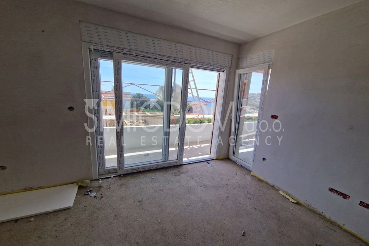Novi apartma z zasebnim bazenom, Rogoznica