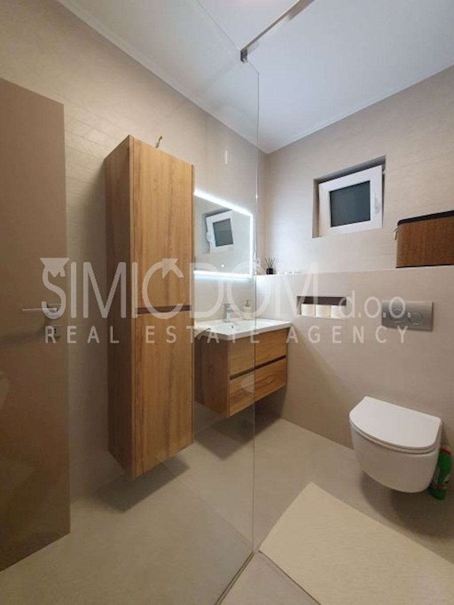 Opremljen apartma le nekaj korakov od plaže, Čiovo