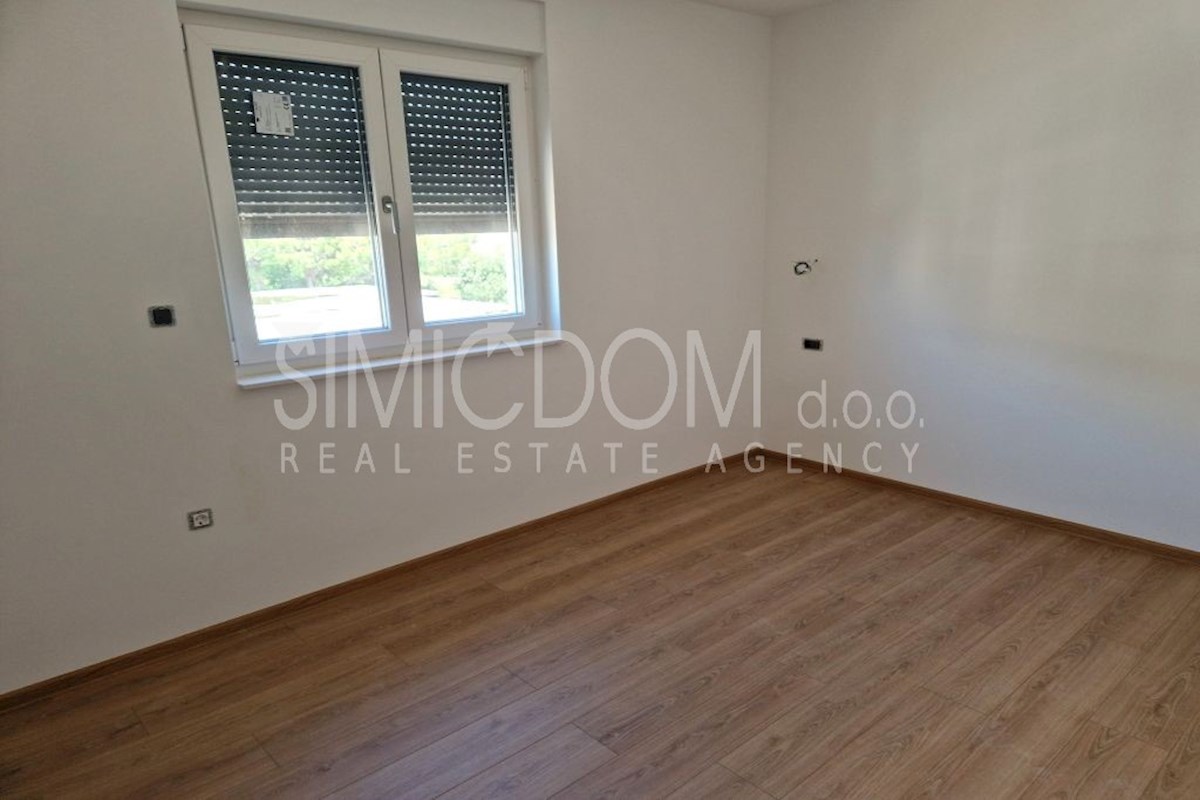 Penthouse stanovanje zelo blizu plaže, Primošten