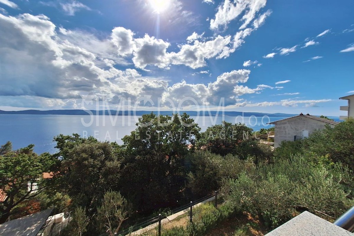 Apartma s pogledom na morje, Marušići