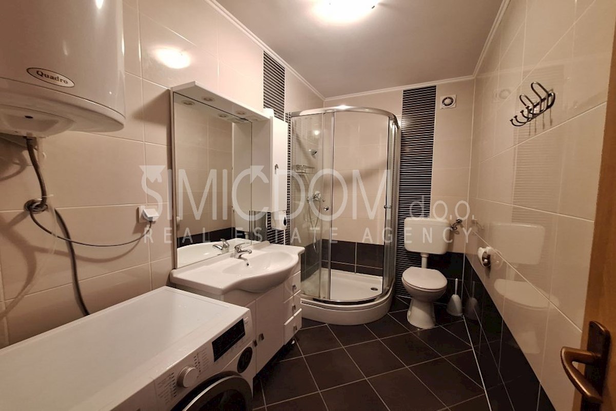 Apartma s pogledom na morje, Marušići