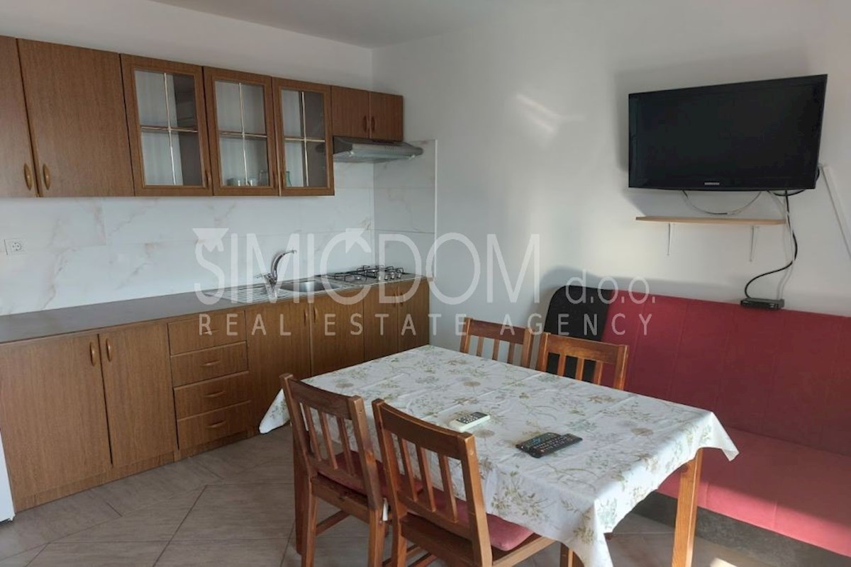 Apartma s pogledom na morje, Marušići