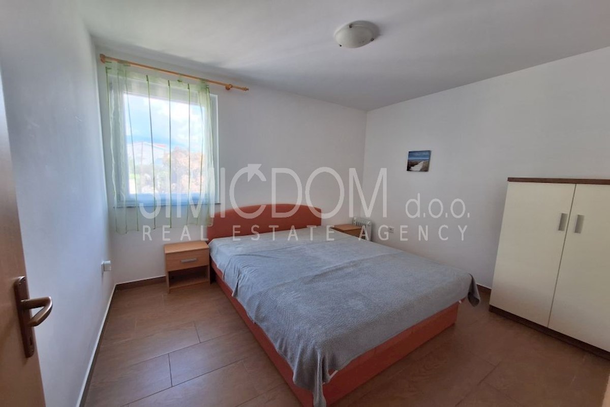 Apartma s pogledom na morje, Marušići