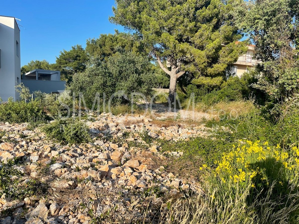 Gradbeno zemljišče v bližini morja, Podsolarsko – Šibenik