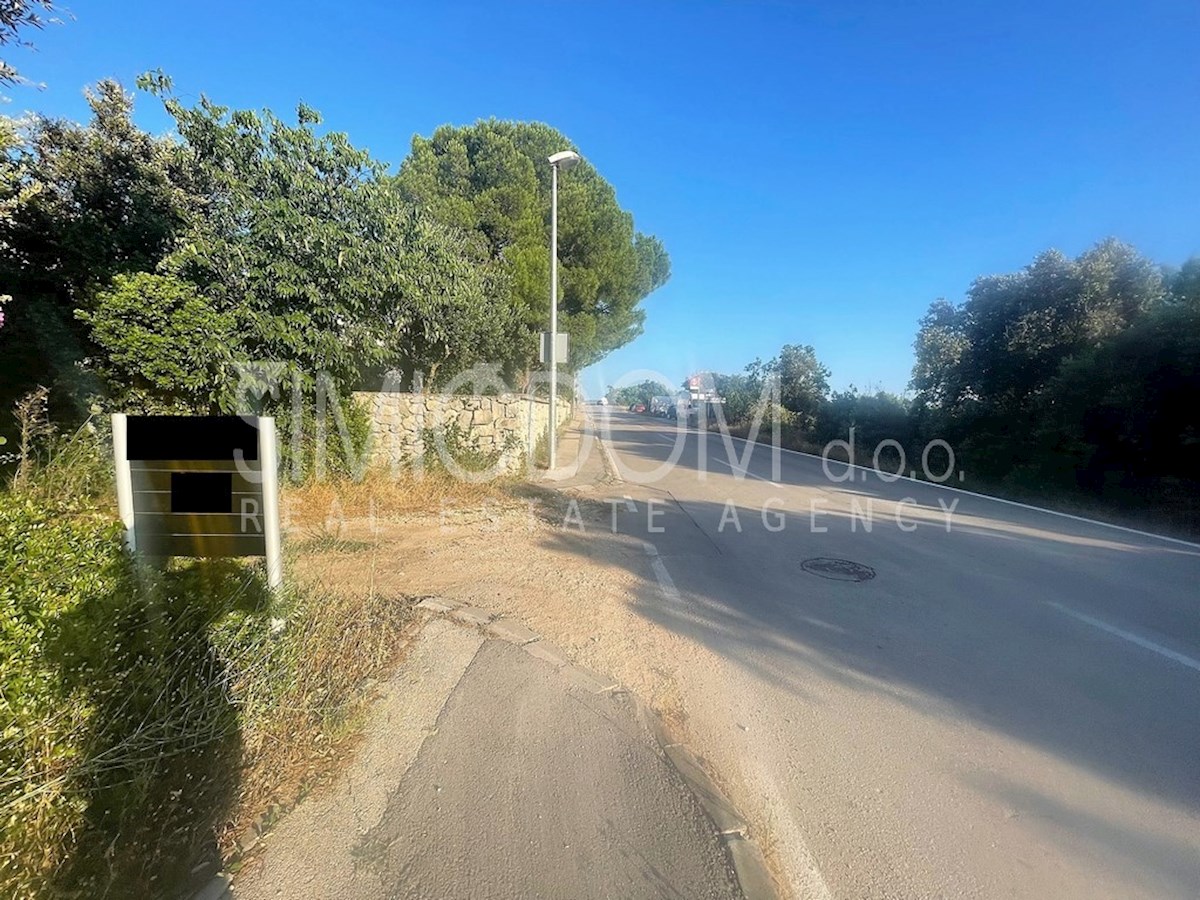 Gradbeno zemljišče v bližini morja, Podsolarsko – Šibenik