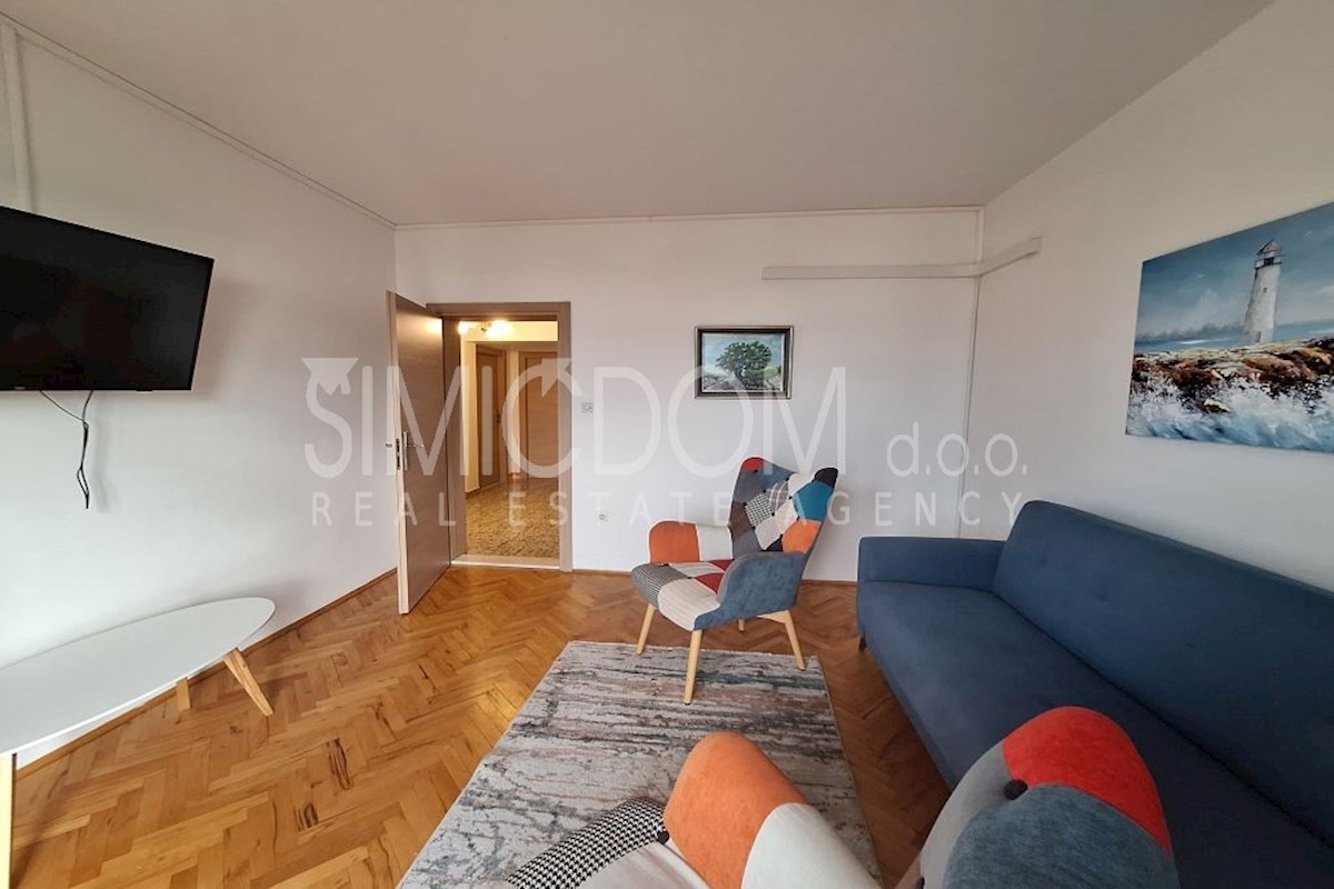 Trisobno stanovanje s pogledom na morje, Duće