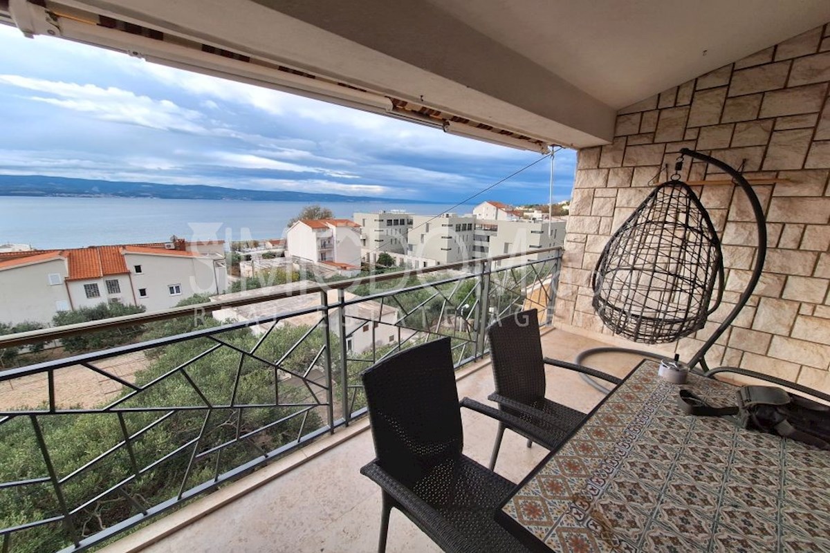 Čudovito stanovanje 110 m od morja, Duće