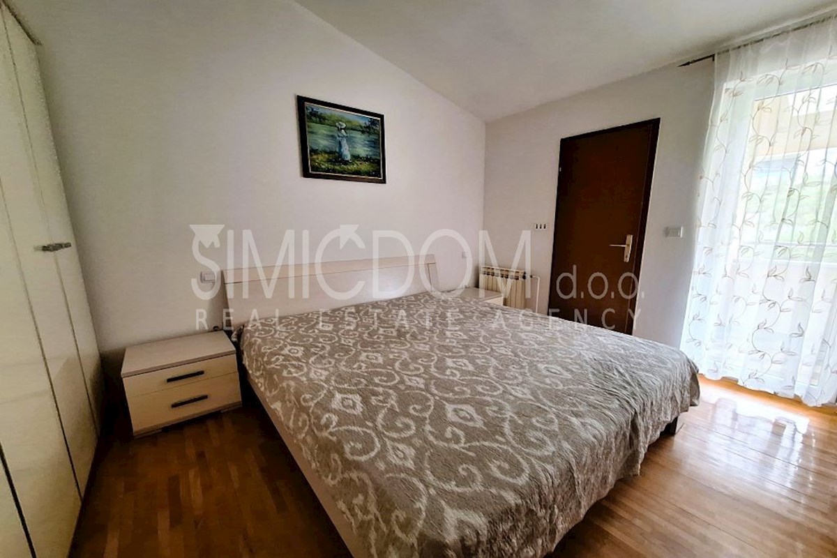 Čudovito stanovanje 110 m od morja, Duće