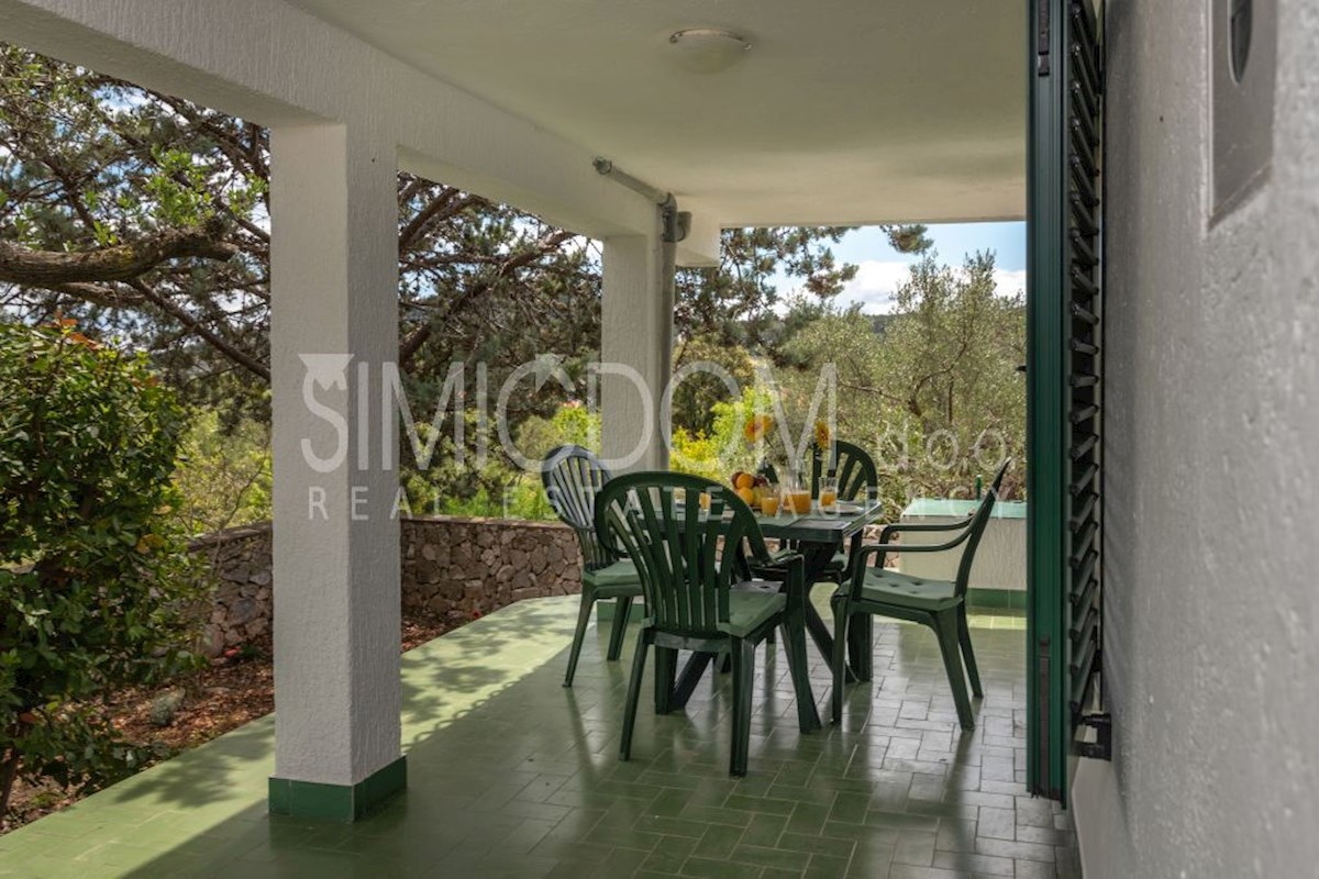 Hiša z razgledom na morje, Vinišće