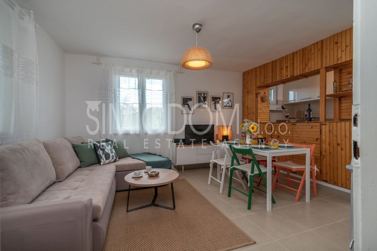 Hiša z razgledom na morje, Vinišće