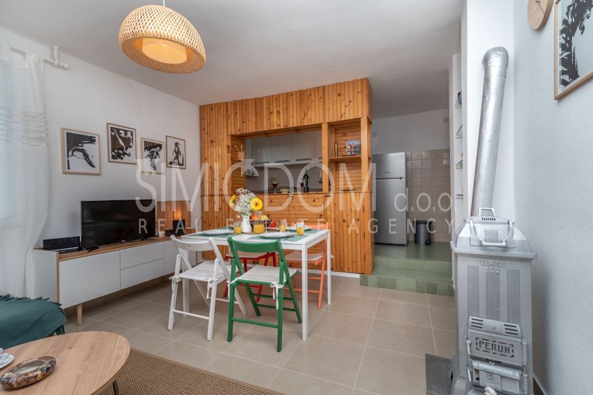 Hiša z razgledom na morje, Vinišće