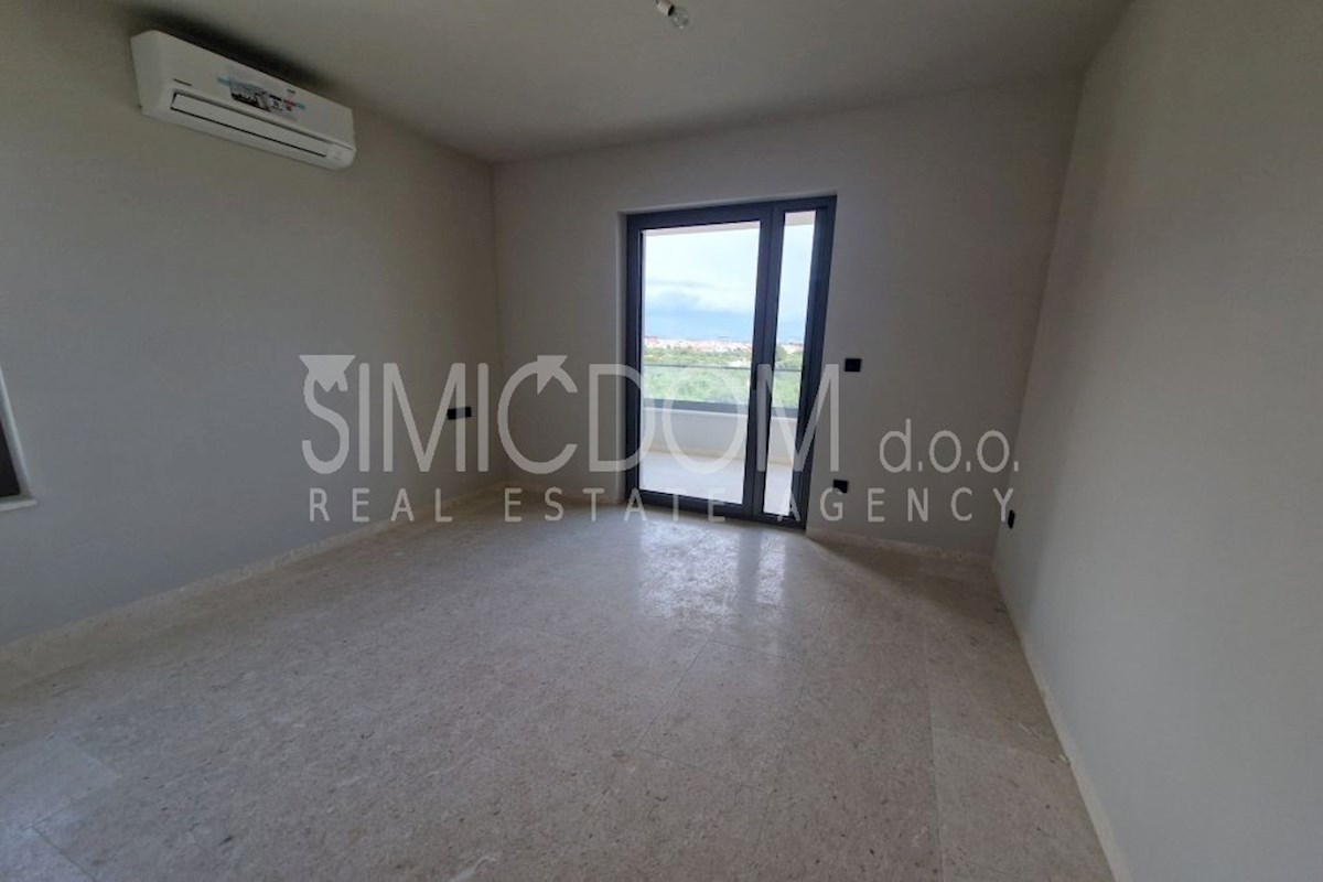 Penthouse s pogledom na morje v bližini plaže, Tribunj